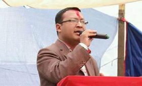 तरुण दलमा भाँडभैलो, अध्यक्षले महासचिवलाई थमाए पदबाट हटाएको पत्र