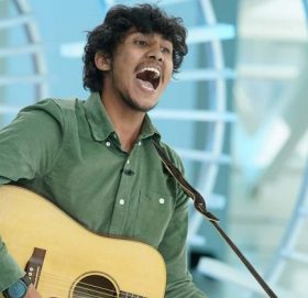 अमेरिकन आइडल बनेनन् दिवेश, को बने त ? हेर्नुस