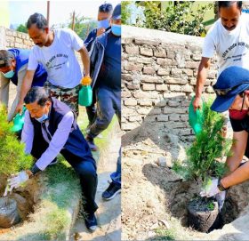 गोकर्नेश्वोर नगरपालिकाको एक घर दुई रुख रोप्ने कार्येक्रम, सडकको छेउ छेउमा पनि वृक्षारोपण