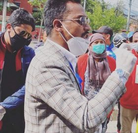 लकडाउन अवधिभर राजुको व्यस्तता जनउद्धार र राहतमा खटिँदा आफ्नै आहत बिर्सिए