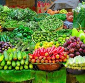 रामेछाप आजदेखि ६ घण्टा तरकारी तथा फलफूल, खाद्ययनका पसल खुल्ने