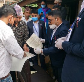 ओखलढुंगामा सामाजिक सुरक्षा भत्ता बैंककिङ्ग् प्रणाली मार्फत वितरण गर्न सुरु