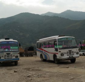 रामेछापमा बढी भाडा असुल्ने सवारीलाई कारवाही : यात्रुको पैसा फिर्ता