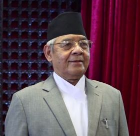 वामदेवलाई राष्ट्रिय सभामा मनोनित गर्ने निर्णय बदर गर्न माग गर्दै सर्वाेच्चमा रिट