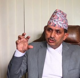 छोरालाई कोरोना संक्रमण देखिएपछि स्वास्थ्यमन्त्री क्वारेन्टिनमा