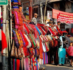 काठमाडौंमा सबै पसल खुल्ला, सीडीओको आदेश नमान्ने