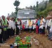 दोरम्बाको पात्लेमा पहिलो पटक अरनिको बस पुग्यो, गाउँलेले गरे भब्य स्वागत