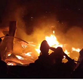 बिटार पार्क गेट अगाडीको कुखुरा फाममा आगोलागी : ५० लाख भन्दा माथिको क्षेती