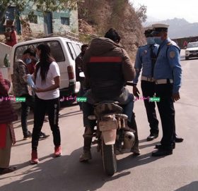 रामेछापमा होलीमा ट्राफिक नियम उल्लङ्घन गर्ने ७४ वटा सवारी कारबाहीमा