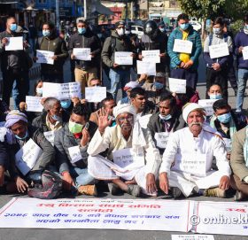 वार्ताका लागि उखु किसानले राखे दुई बुँदे सर्त