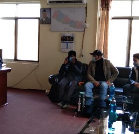 राज्यले दलित समूदायलाई प्रदान गरेका सेवा प्रशासनबाट बिना झन्जट्ता प्रदान गर्छु-प्रजिअ शर्मा