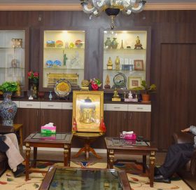 खुमलटारमा ओली र दाहालबीच छलफल सुरु