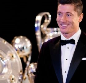 लेवान्दोस्की फिफा वर्ष २०२० को उत्कृष्ट खेलाडी