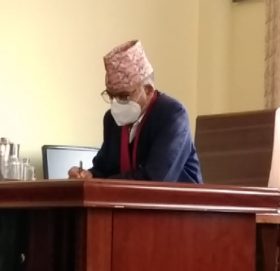 कुट्पीट् र बोतल हानहान गर्नहरुलाई कारबाही हुन्छ, कानुन हातमा लिनेलाई छोड्दिन – प्रजिअ शर्मा