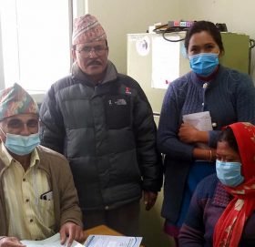 गृह जिल्ला आएका स्वास्थ्य क्षेत्रका सुधारका अभियान्ता डा. केसी र नगरप्रमुख बस्नेतबीच भेटवार्ता (भिडियो)