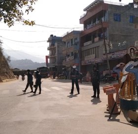 रामेछापमा बन्दको प्रभाव : बिहानै देखि विद्यालय, बजारहरु ठप्प, सवारी साधान छोटो दूरीका चल्दै (भिडियो)