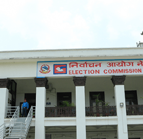 चुनावको आचारसंहिता सम्बन्धमा राजनीतिक दलसँग छलफल गर्दै निर्वाचन आयोग