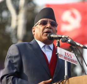 १० औं लाख नागरिकले सिंहदरबार र बालुवाटार घेर्ने प्रचण्डको ओलीलाई चेतावनी