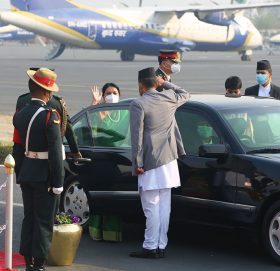 राष्ट्रपति भण्डारीसहित ५४ सदस्यीय टोली बंगलादेश पुग्यो