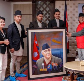 रामेछापका युवाहरुले प्रधानमन्त्री ओलीलाई यसरी भेटे (फोटोफिचर)