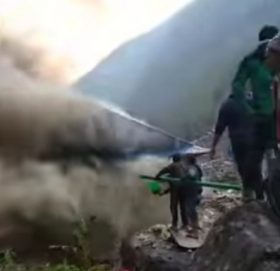 उमाकुण्ड गाउँपालिका उपप्रमुख कार्कीकाे पसलमा आगाेलागी : घरसहित सामान जलेर नष्ट