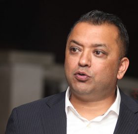 झलनाथ खनालको उपचार खर्च सरकारले व्यहोर्न कुरा कानुन बिपरित छ – गगन थापा