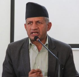 कांग्रेसलाई सत्ता सुम्पिनका लागि माधव समूह लाग्नु अलोकतान्त्रिक हो -प्रदीप ज्ञवाली