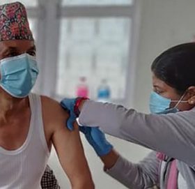 सर्वोच्च अदालतले खोपकेन्द्र जान नसक्ने नागरिकलाई घरमै गएर कोरोना खोप लगाउन सरकारलाइ आदेश