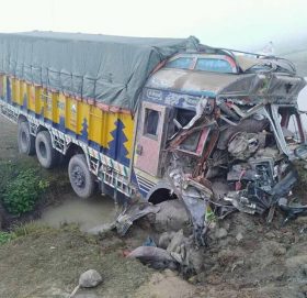 सानुटारमा ट्रक दुर्घटना, एकजना सवारको  मृत्यु