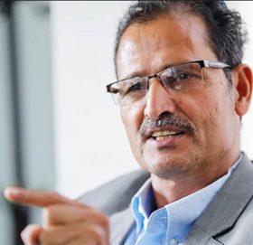 संघीय संसद भवन छिटो निर्माण गर्न ‘टुण्डी सेक ज्वाइन्ट भेन्चर’लाइ सभामुख सापकोटाको आग्रह