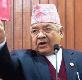 सरकारले सबै जमिन किनेर आफ्नो बनाओस् :  बामदेव गौतम