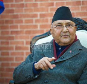 “गैरसांसदको उपस्थिति छ भने कुनै पनि हालतमा सदन प्रारम्भै हुन दिँदैनौं “- केपी शर्मा ओली