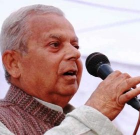 जसपा लोकतान्त्रिक नाममा नयाँ दल दर्ताका लागि महन्थ ठाकुरपक्ष निर्वाचन आयोगमा