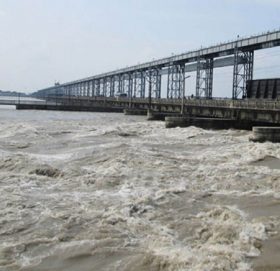 सप्तकोशी नदीको बहाव ३०० मिटरसम्म फैलियो