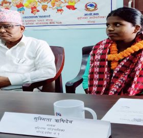 एक दिनका लागि गाउँपालिका अध्यक्ष बनिन् १६ बर्षिया बालिका सुस्मिता