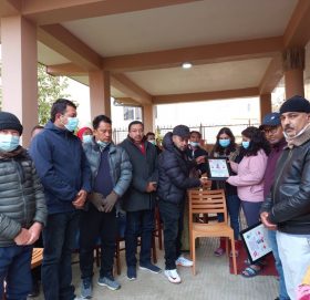 काँग्रेस संगठन बिभाग केन्द्रीय सदस्य स्वर्गीय ज्योति कोइरालाको परिवारलाई भेट्न काठमाडौँ क्षेत्र नं ३