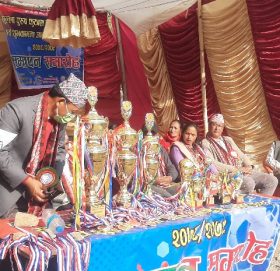 रामेछापको बाम्तीमा फुटबल र दौड प्रतियोगिता सम्पन्न, मिलनचाेक युवा क्लब प्रितिले हात पर्यो जित, पुरा बिवरण हेर्नुहोस