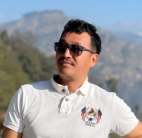 गोकर्णेश्वर नगरपालिका वडा नं ६ मा वडा अध्यक्षको दिपक लामालाई