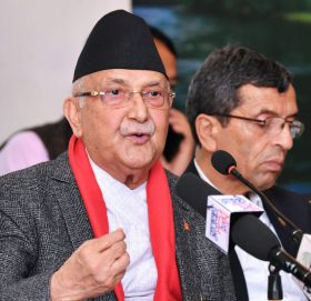 ओलीको आरोप : प्रचण्डले एमालेको रकम खाए पिए, सबै गरे