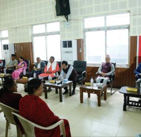 केन्द्रीय समितिमा जवाफ दिँदै कांग्रेस सभापति र महामन्त्रीहरू (लाइभ)