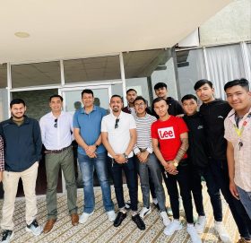 नेविसंघले मेयर रिसाललाई ज्ञापन पत्र बुझायो